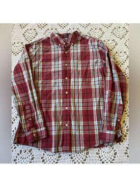 Men’s Eddie Bauer Classic Fit Red Plaid Classic Fit Button Up Shirt  Size Large